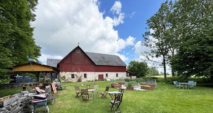 Genuine Gotland house with large garden in Roma | SE12026