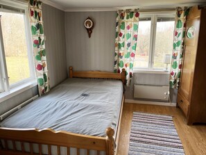 4 bedrooms, iron/ironing board - Red cottage located close to forest and land outside Virserum | SE05066 (Järnforsen)