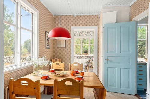 Nice little red cottage in the countryside located outside Jämjö | SE05068