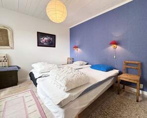 2 bedrooms