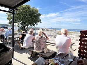 Outdoor dining - Nice cottage with pool and sea view near Byxelkrok | SE04051 (Byxelkrok)