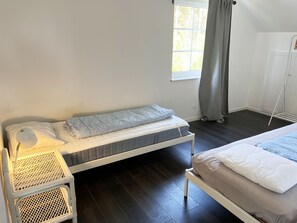 2 camere, ferro/asse da stiro, Wi-Fi gratuito
