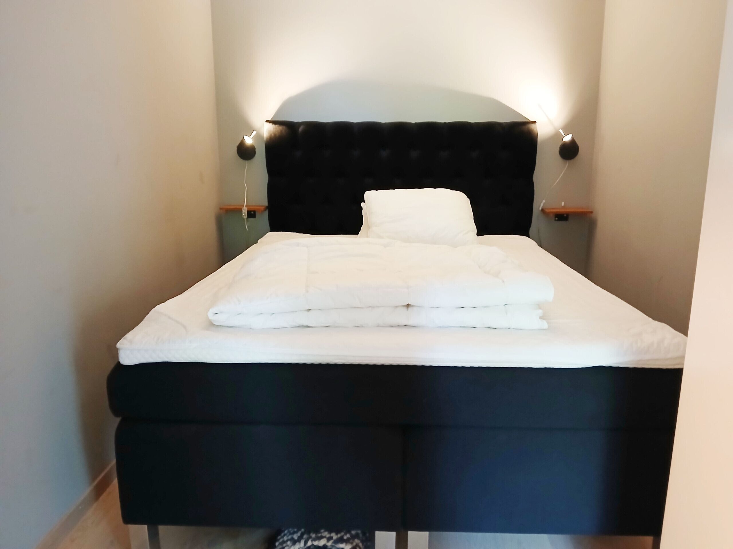 Bügeleisen/Bügelbrett, kostenloses WLAN