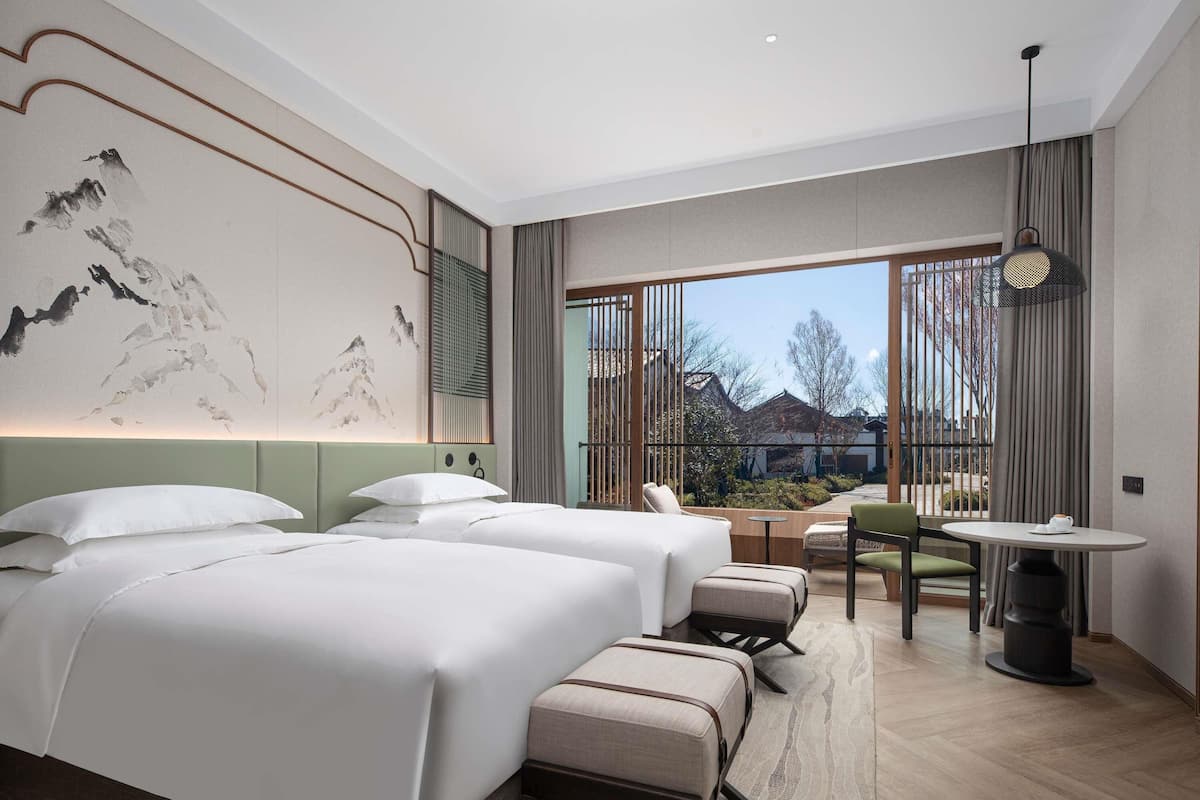 Superior kamer, 2 eenpersoonsbedden (Mountain Pavilion) | Een minibar, een kluis op de kamer, verduisterende gordijnen