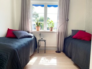 1 bedroom, iron/ironing board, free WiFi