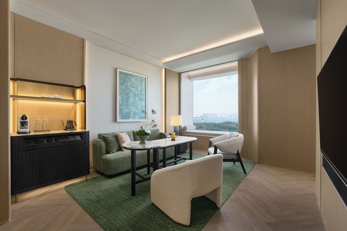 Fairmont Gold - Svit Deluxe - 1 kingsize-säng - havsutsikt | Sängtillbehör av högsta kvalitet och duntäcken