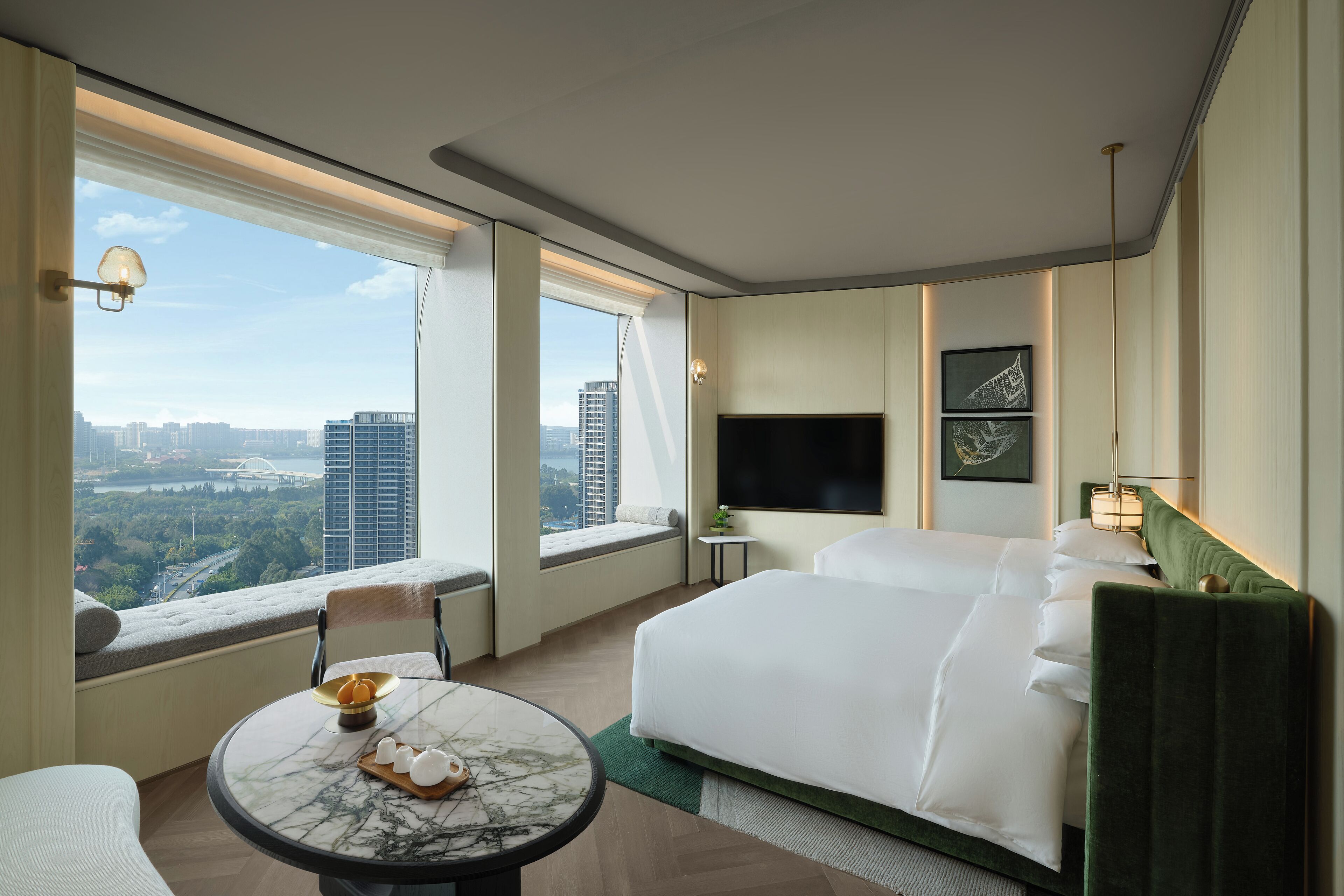 Ylelliset vuodevaatteet, untuvapeitot, ilmaiset minibaarituotteet