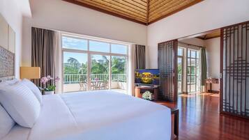 Exclusive Suite, Mountain View (1 King Bed and 1 Twin Bed)