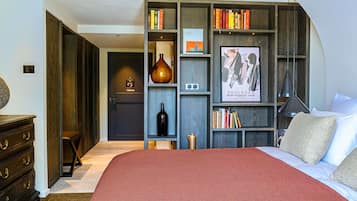 Superior Room, 1 King Bed | Premium bedding, free minibar items, in-room safe, blackout drapes