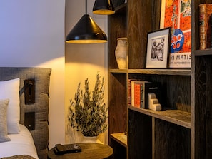 Premium bedding, free minibar items, in-room safe, blackout drapes