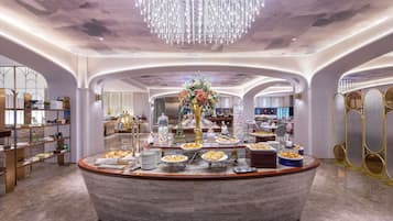 Daily buffet breakfast for a fee