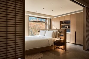 Premier Studio, 1 King Bed | Living area | LCD TV - Ming Hotel Nanjing - MGallery Collection (Nanjing)