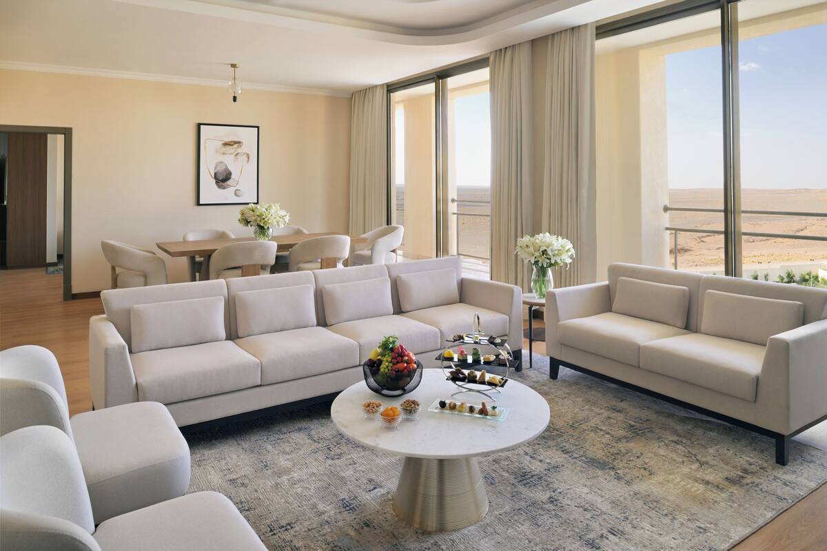 Premium bedding, pillowtop beds, minibar, in-room safe