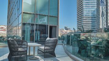 Deluxe-Suite, 1 Doppelbett | Terrasse/Patio