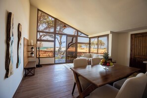 Bungalows Three bedrooms | Living area