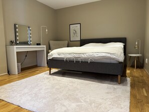 4 chambres, fer et planche à repasser, Wi-Fi gratuit