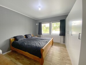 3 dormitorios, tabla de planchar con plancha, wifi gratis