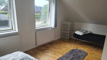 3 habitaciones, tabla de planchar con plancha y wifi gratis