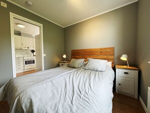 2 makuuhuonetta, silitysrauta/-lauta, ilmainen Wi-Fi