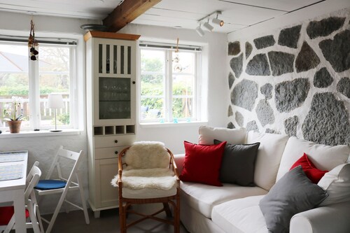 Charming holiday home in Skillinge near the sea | SE01074