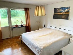 3 quartos, ferros/tábuas de passar roupa, Wi-Fi de cortesia