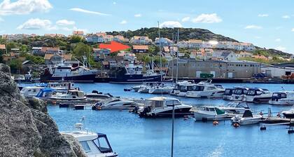 Large villa with sea view in Rönnäng | SE09078