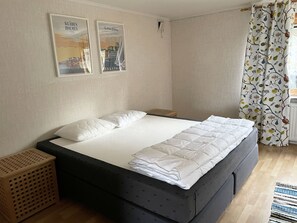 4 soverom, strykejern/-brett og wi-fi (inkludert)