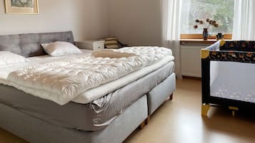 4 habitaciones, tabla de planchar con plancha y wifi gratis