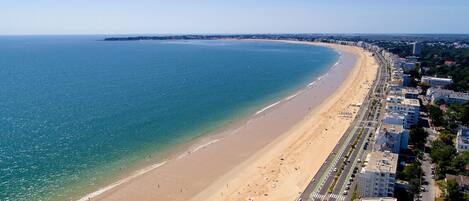 Platja a a prop