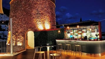 House | Bar (di hartanah)