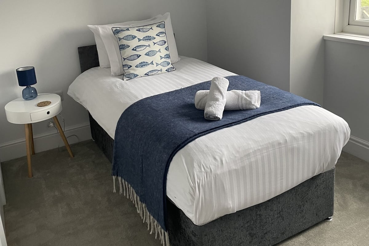 Basic Twin Room, Ensuite