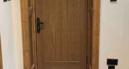 Cozy Cottage Retreat in Glasgow