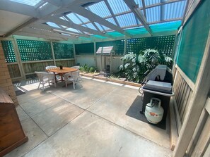 Outdoor dining - Anstey Keep - close to amenities, dog friendly! Off peak special! (Edithburgh)