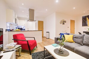 Comfort Duplex | In-room dining