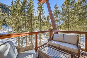 Townhome, 3 Bedrooms | Property grounds - 1890 The Seasons 3 Bedroom Townhouse (Keystone)