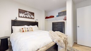 Condo, 3 Bedrooms | 3 bedrooms, free WiFi