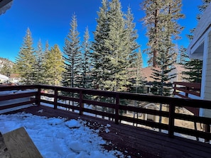 Condo, 3 Bedrooms | Property grounds - Lakeview Villas #06 3 Bedroom Condo (Mammoth Lakes)