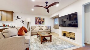 Smart-TV, Kamin, Tischfußball