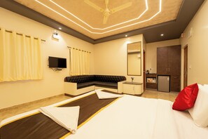 Room - Seasons Suites HBR (Bengaluru)