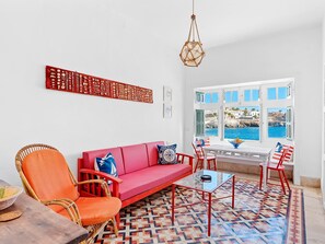 TV, computer monitors - Traditional Canary beach house (Porís de Abona, Arico)