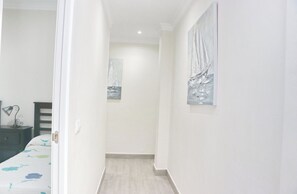 3 bedrooms, bed sheets