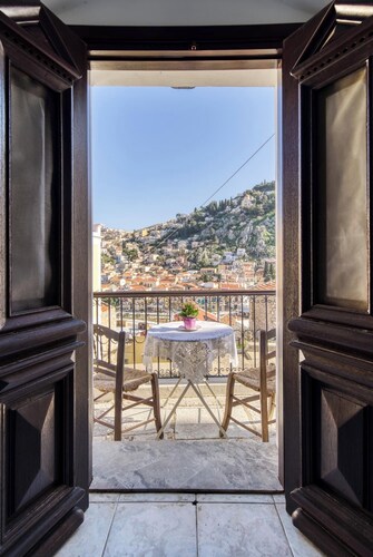 Apartment with sea view