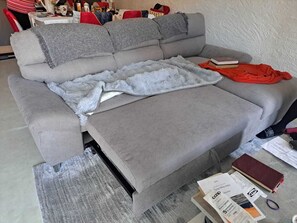 32-Zoll-Flachbildfernseher mit Satellitenempfang