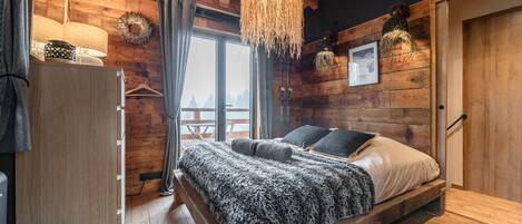 2 slaapkamers, een strijkplank/strijkijzer, wifi, beddengoed