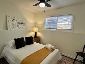 2 dormitorios, tabla de planchar con plancha, wifi y ropa de cama