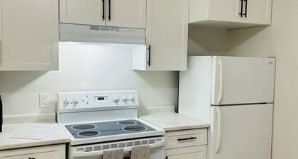 Beautiful Modern Two Bedroom Apartment