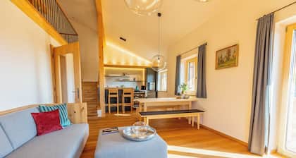 Luxury Suite - Fraueninsel with separate lake access and private sauna
