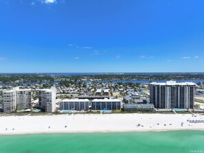 On the beach - FREE Golf! Mariner West 307, Heated Pool, Tennis, Grills, New Walk-In Shower! (Panama City Beach)