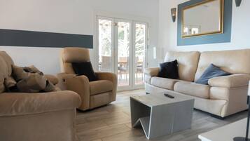 Villa | Living area | Flat-screen TV