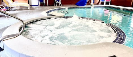 Piscine intérieure, piscine chauffée
